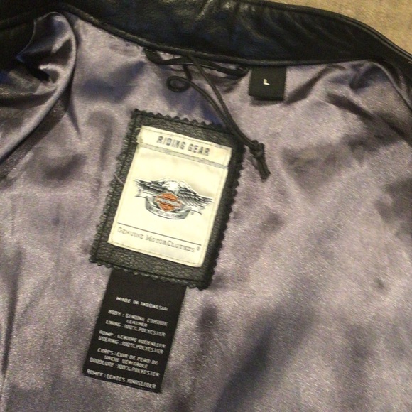 Harley-Davidson Black Leather Jacket for Women - Picture 6 of 6